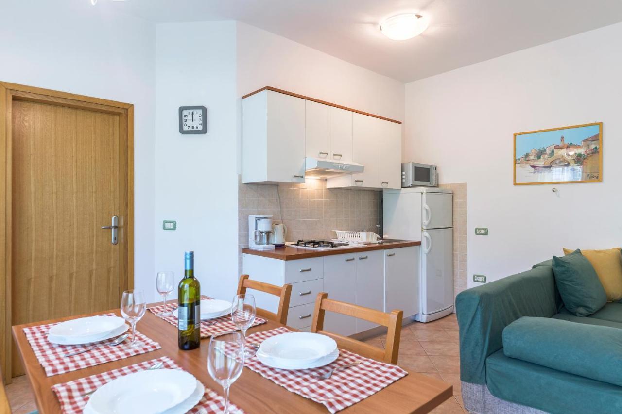 Apartments Pino プーラ エクステリア 写真