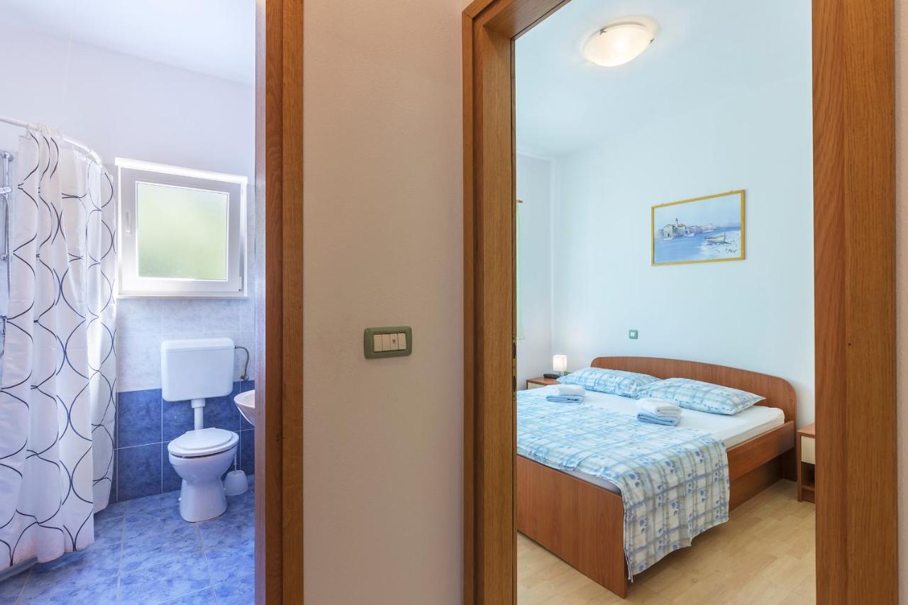 Apartments Pino プーラ エクステリア 写真