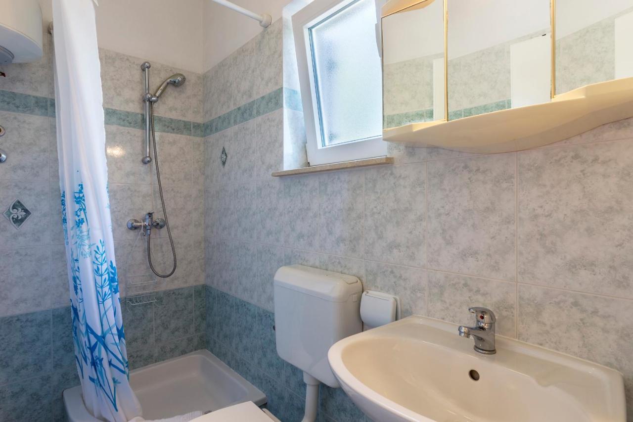 Apartments Pino プーラ エクステリア 写真