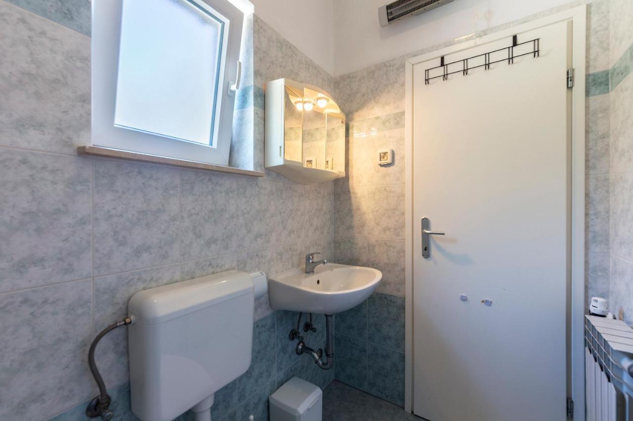 Apartments Pino プーラ エクステリア 写真
