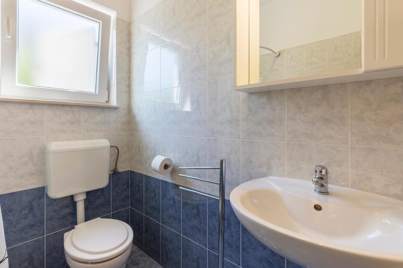 Apartments Pino プーラ エクステリア 写真